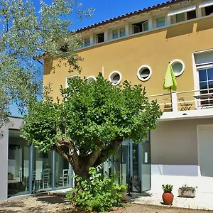 La Caravelle Hotel